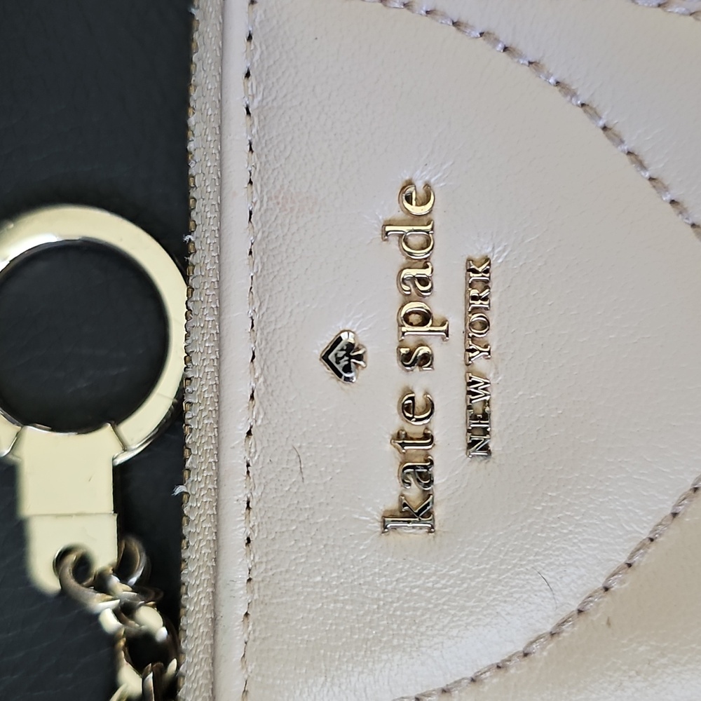 Kate Spade Briar Lane Mikey Quilted Cream Keychain Wallet - Picture 2 of 5